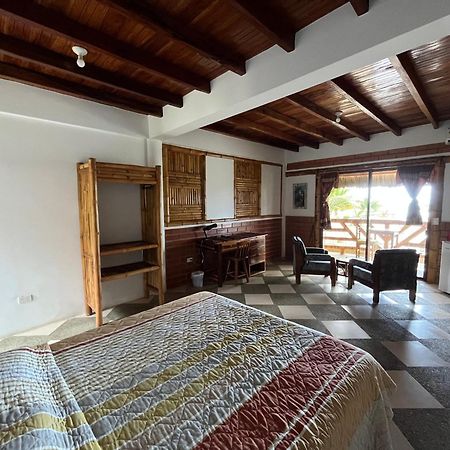 Victor Hugo Hotel Puerto López Dış mekan fotoğraf