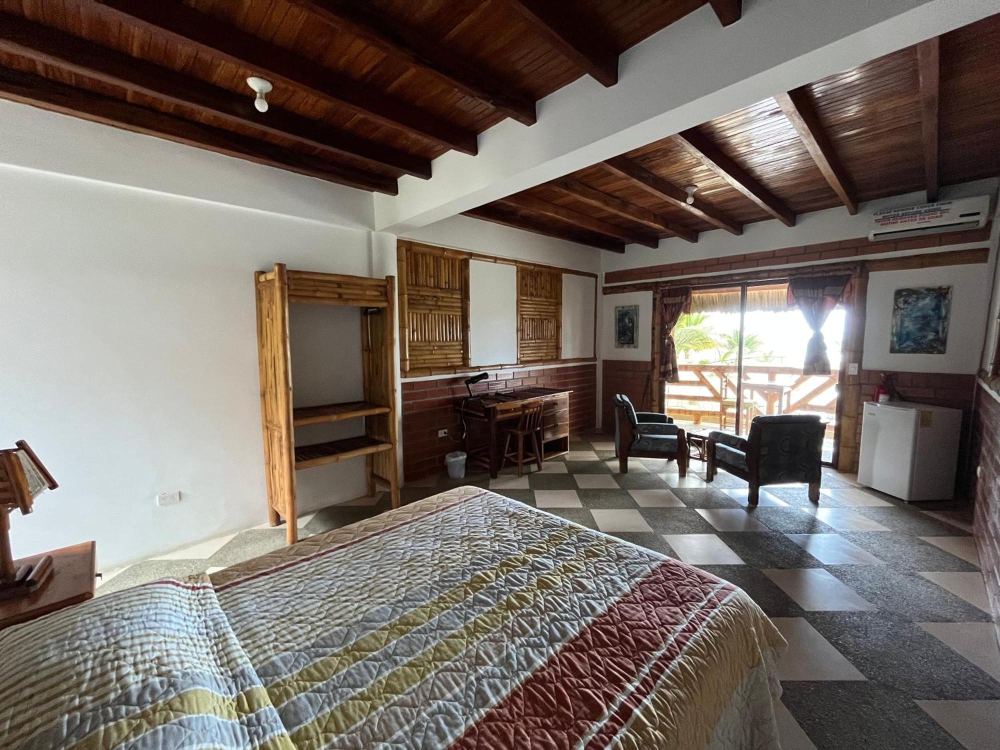 Victor Hugo Hotel Puerto López Dış mekan fotoğraf