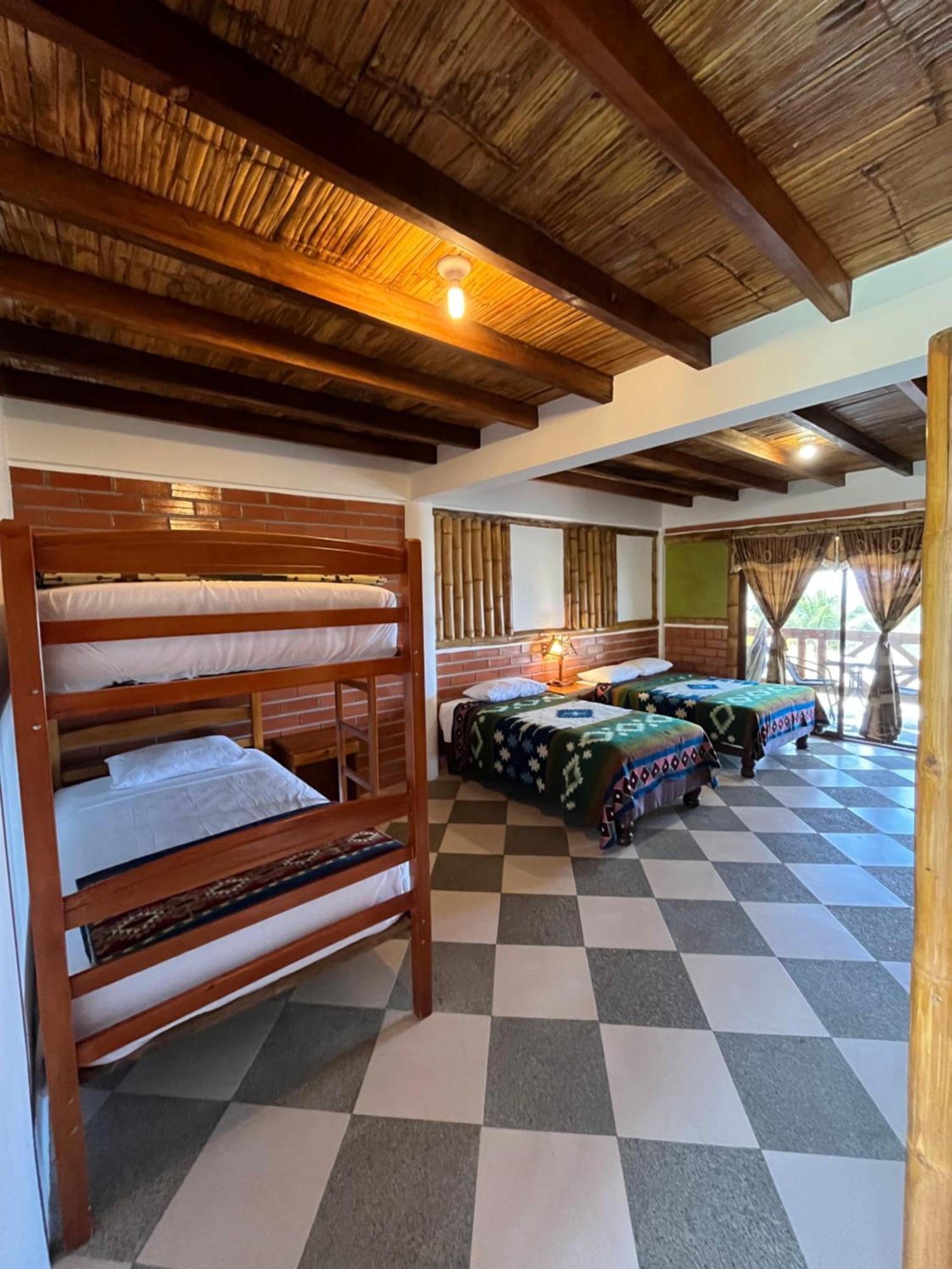Victor Hugo Hotel Puerto López Dış mekan fotoğraf