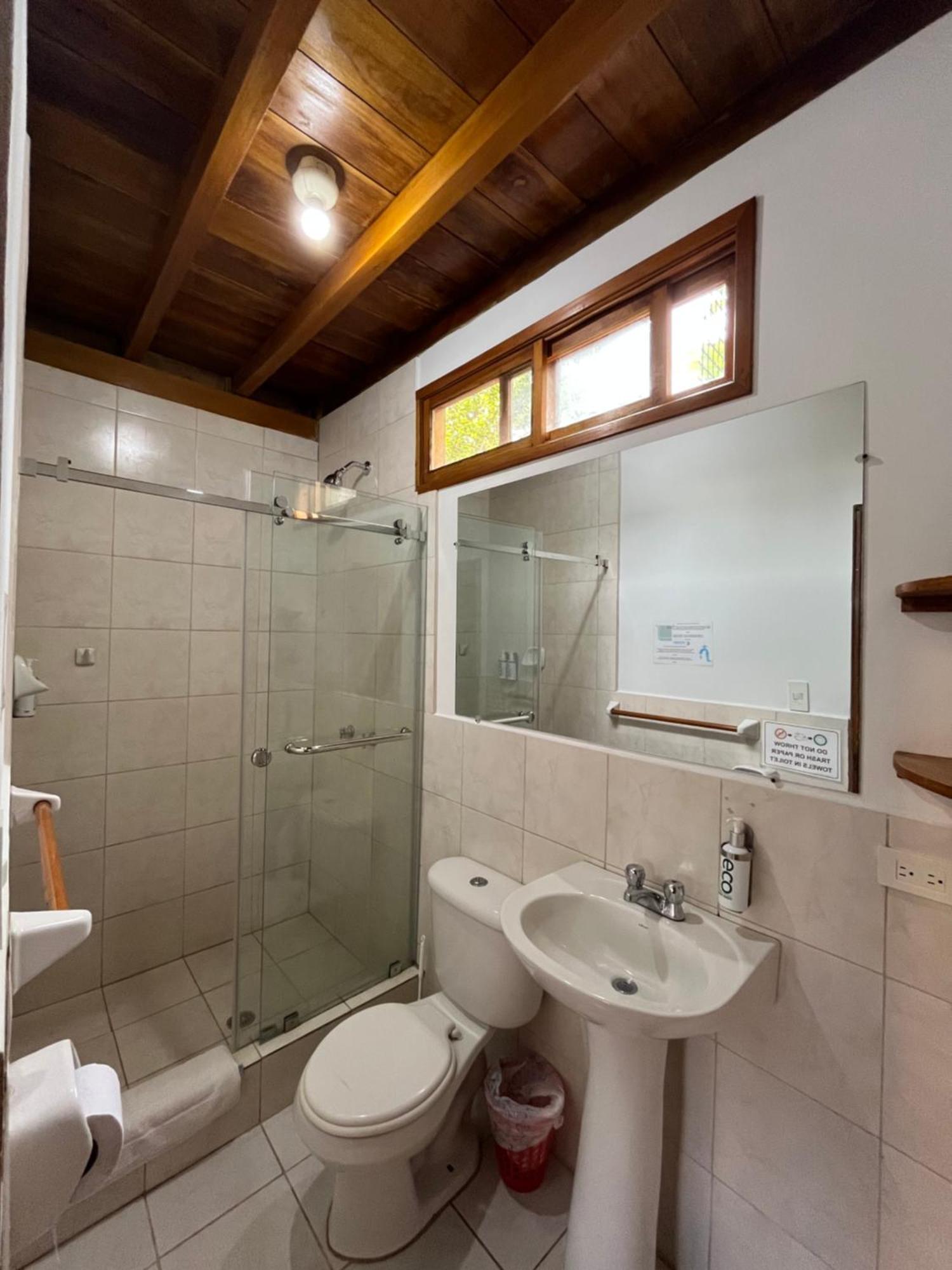 Victor Hugo Hotel Puerto López Dış mekan fotoğraf